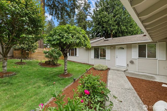 9904 167th Avenue NE, Redmond, WA 98052