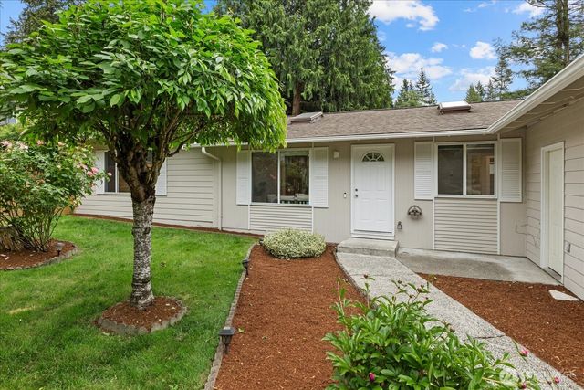 9904 167th Avenue NE, Redmond, WA 98052
