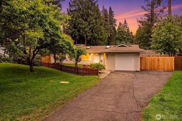 9904 167th Avenue NE, Redmond, WA 98052
