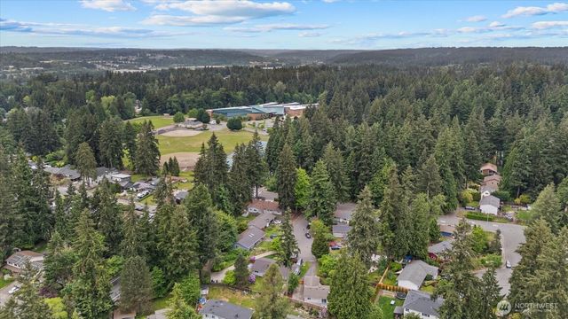 9904 167th Avenue NE, Redmond, WA 98052