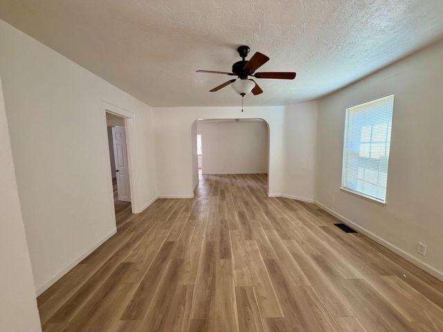 2950 RIO LINDA Blvd, Sacramento, CA 95815