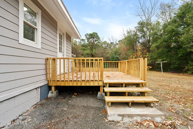 159 Tillett Lane, Sneads Ferry, NC 28460