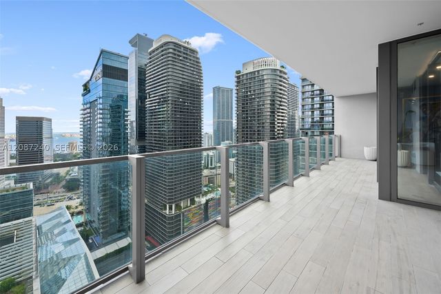 88 SW 7th St 3107, Miami, FL 33130