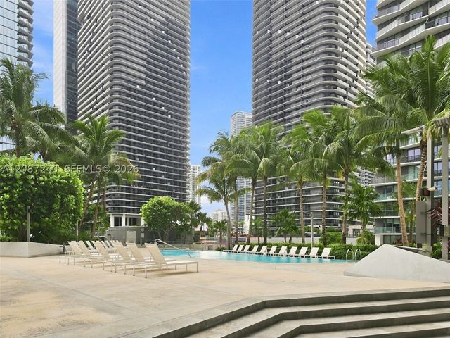 88 SW 7th St 3107, Miami, FL 33130