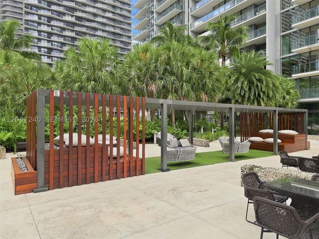 88 SW 7th St 3107, Miami, FL 33130