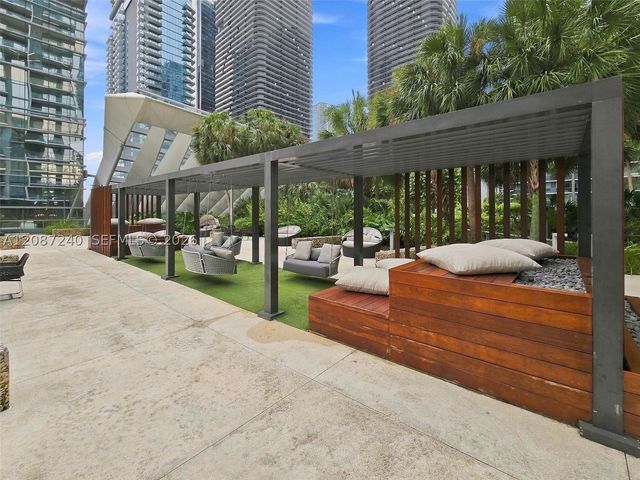 88 SW 7th St 3107, Miami, FL 33130