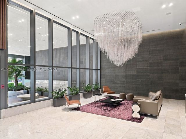 88 SW 7th St 3107, Miami, FL 33130