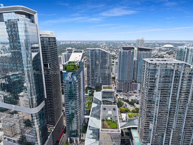 88 SW 7th St 3107, Miami, FL 33130