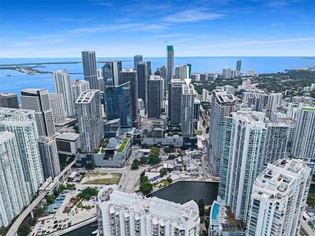 88 SW 7th St 3107, Miami, FL 33130