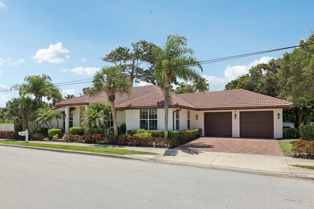 15 Wellesley Drive, Lake Worth Beach, FL 33460