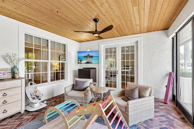 15 Wellesley Drive, Lake Worth Beach, FL 33460