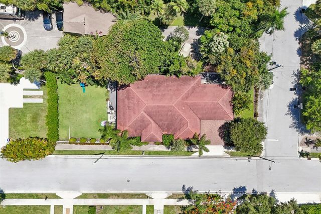 15 Wellesley Drive, Lake Worth Beach, FL 33460
