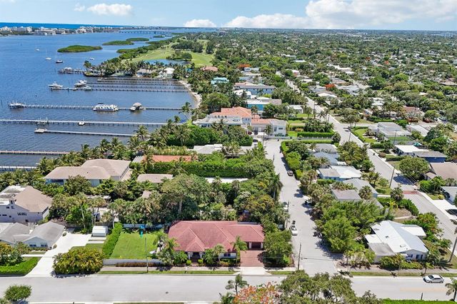 15 Wellesley Drive, Lake Worth Beach, FL 33460