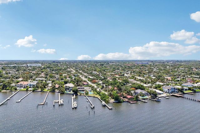 15 Wellesley Drive, Lake Worth Beach, FL 33460