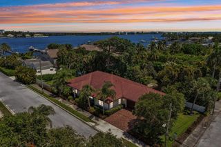 15 Wellesley Drive, Lake Worth Beach, FL 33460