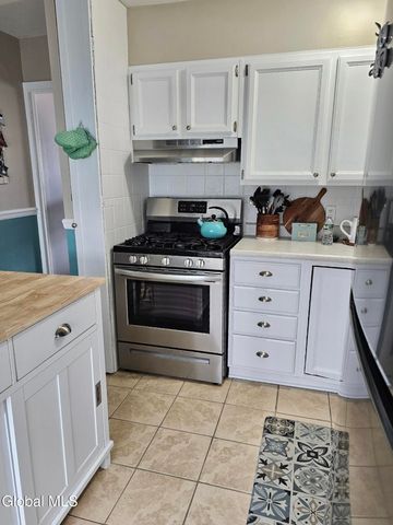 1043 Madison Avenue, Troy, NY 12180