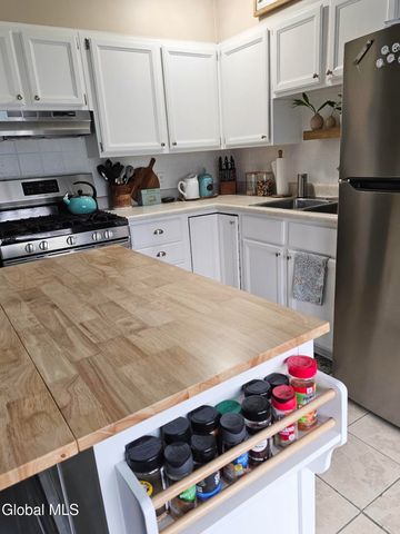 1043 Madison Avenue, Troy, NY 12180