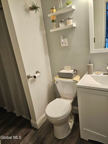 1043 Madison Avenue, Troy, NY 12180