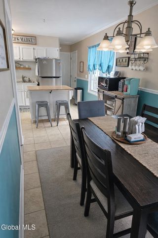 1043 Madison Avenue, Troy, NY 12180