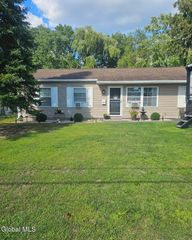 1043 Madison Avenue, Troy, NY 12180