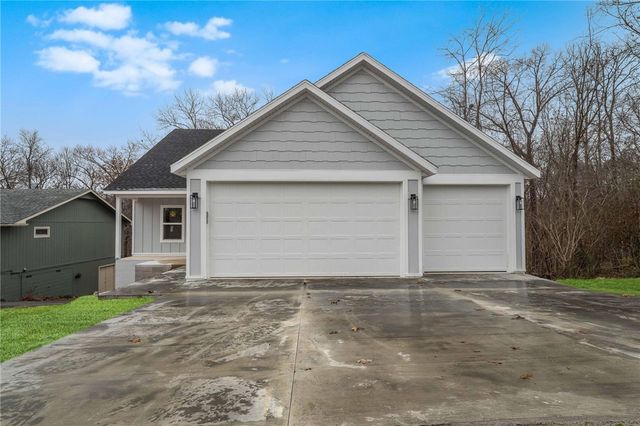 8 Brentwood Drive, Bella Vista, AR 72715