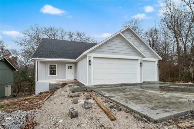 8 Brentwood Drive, Bella Vista, AR 72715