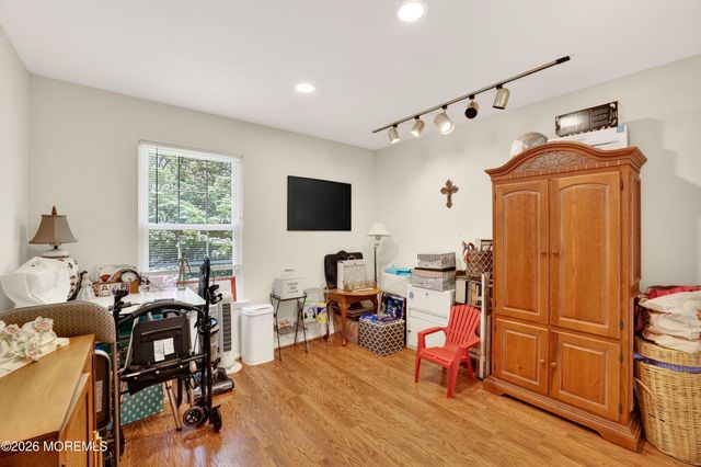 405 Dorchester Way, Manalapan, NJ 07726