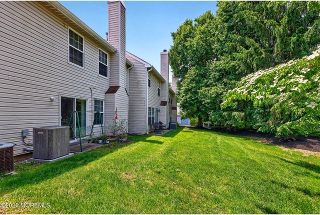 405 Dorchester Way, Manalapan, NJ 07726