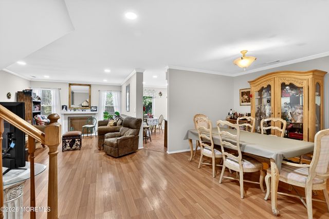 405 Dorchester Way, Manalapan, NJ 07726