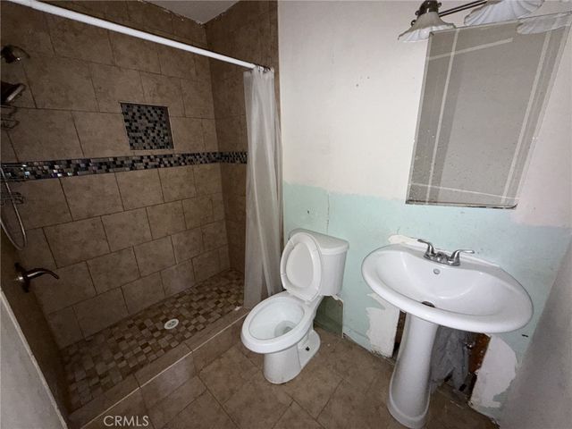 5623 Montgomery, Riverside, CA 92503