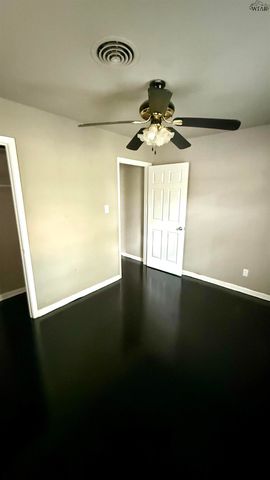 1111 IRELAND STREET, Wichita Falls, TX 76301