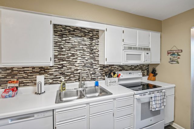 170 Bunker Ridge Drive 6, Branson, MO 65616