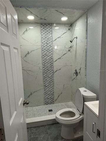 7185 HOLIDAY DRIVE, Spring Hill, FL 34606