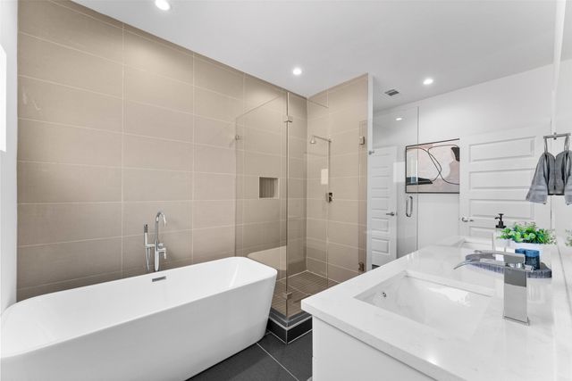 1526 Life Avenue, Dallas, TX 75212