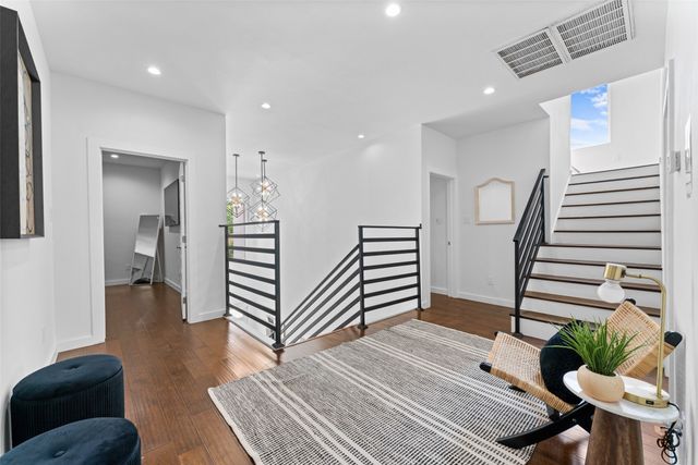 1526 Life Avenue, Dallas, TX 75212