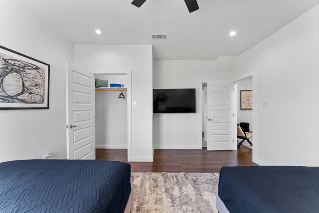 1526 Life Avenue, Dallas, TX 75212