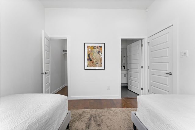 1526 Life Avenue, Dallas, TX 75212