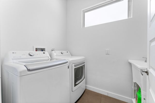 1526 Life Avenue, Dallas, TX 75212