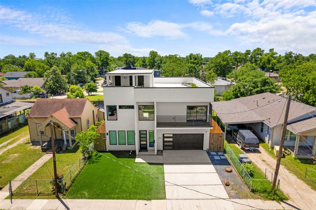 1526 Life Avenue, Dallas, TX 75212