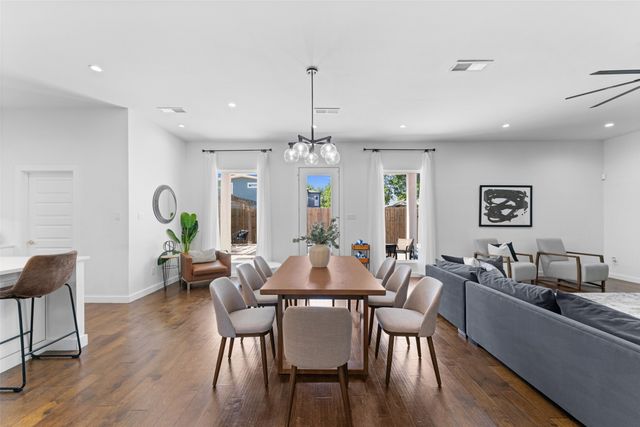 1526 Life Avenue, Dallas, TX 75212