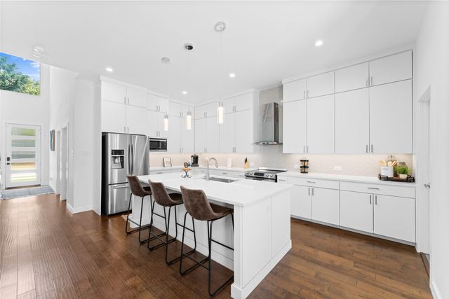 1526 Life Avenue, Dallas, TX 75212