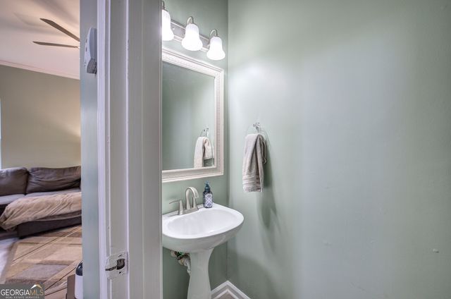 385 Griffin Road NW, Cartersville, GA 30120