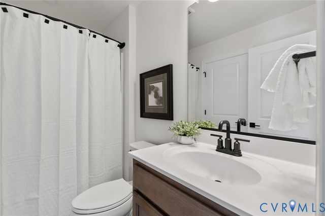 6806 Eagle Bend Ct, Moseley, VA 23120