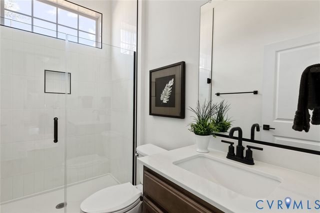 6806 Eagle Bend Ct, Moseley, VA 23120