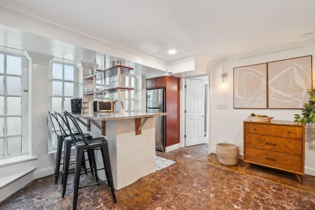 179 St Philip Street D And E, Charleston, SC 29403