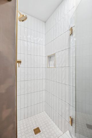 179 St Philip Street D And E, Charleston, SC 29403