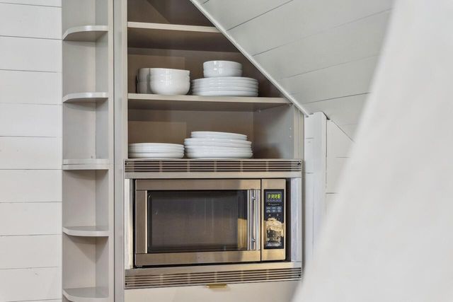 179 St Philip Street D And E, Charleston, SC 29403