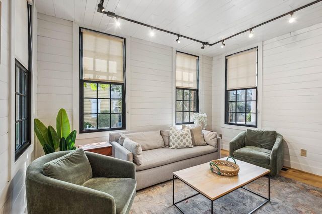 179 St Philip Street D And E, Charleston, SC 29403