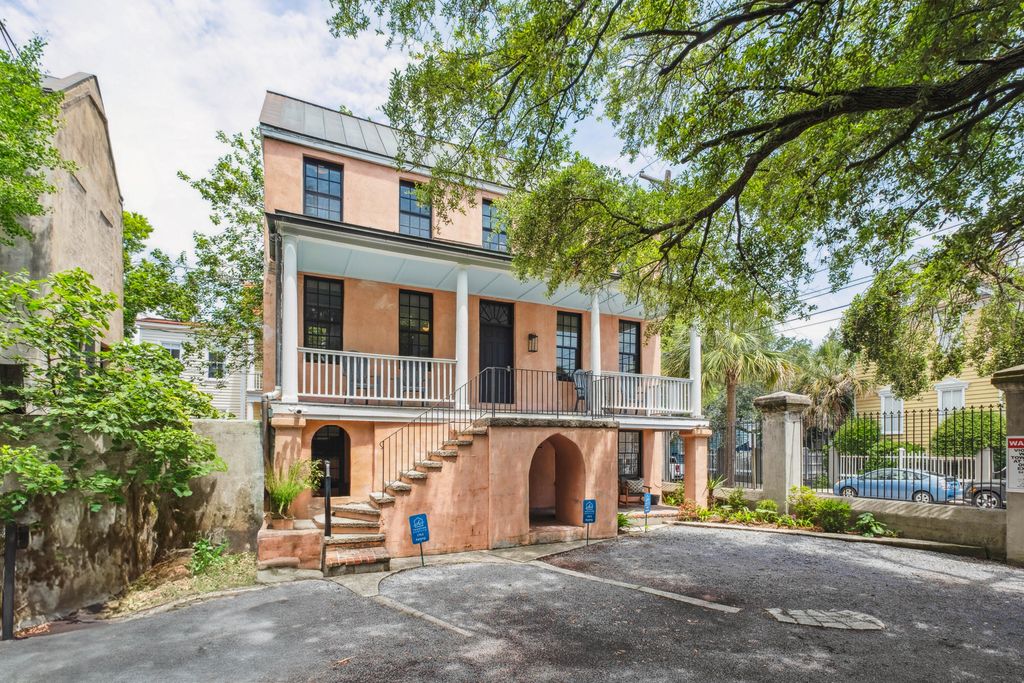 179 St Philip Street D And E, Charleston, SC 29403