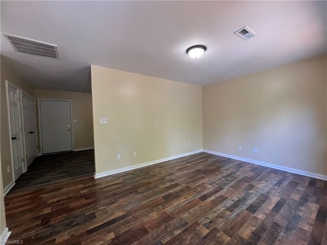 403 Farmer Avenue, Lexington, NC 27292